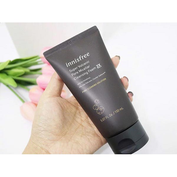 Sữa Rửa Mặt Tro Núi Lửa Innisfree Jeju Volcanic Pore Cleansing Foam 150ml