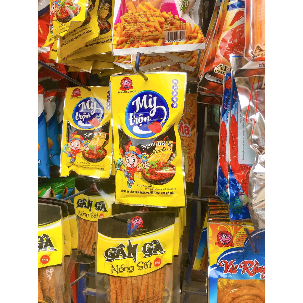 Bịch 10 gói Snack Mỳ Trộn thơm ngon trở về tuổi thơ