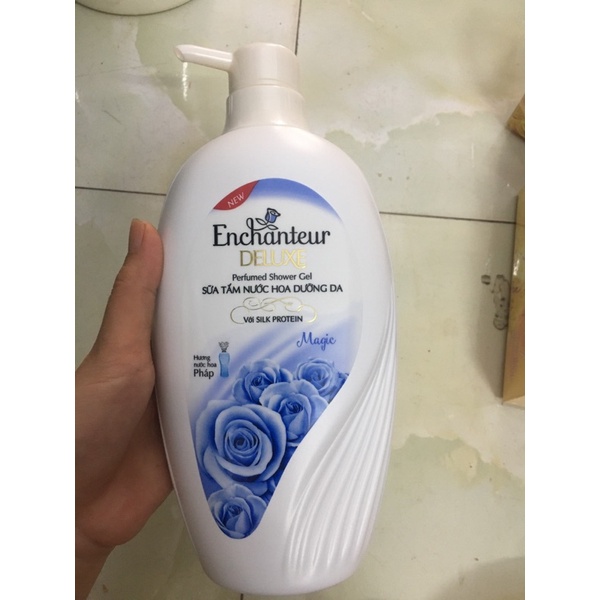Sữa tắm enchanter vòi 650g