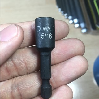 Đầu bắn tôn dewalt 5/16 chuyên dùng cho khoan bắn vít