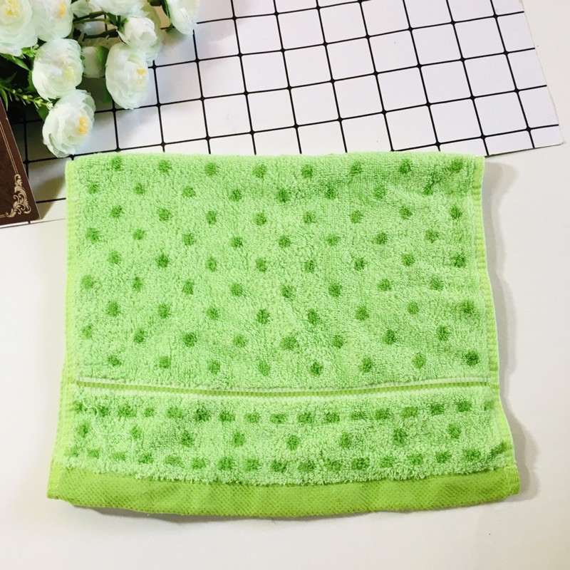 Khăn Mặt Chấm Bi cotton dùng cho gia đình mềm mại, kháng khuẩn