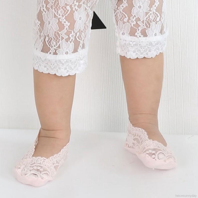 Vớ cotton phối ren chống trượt xinh xắn dành cho bé gái