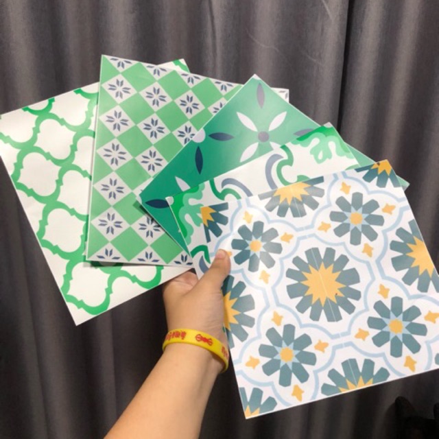 Ảnh chụp thật decal gạch bông