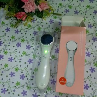 Máy massage ion