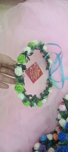 Vòng hoa đội đầu chụp ảnh kỉ yếu, vòng hoa đội đầu cho bé, vòng hoa cô dâu loại 20 bông