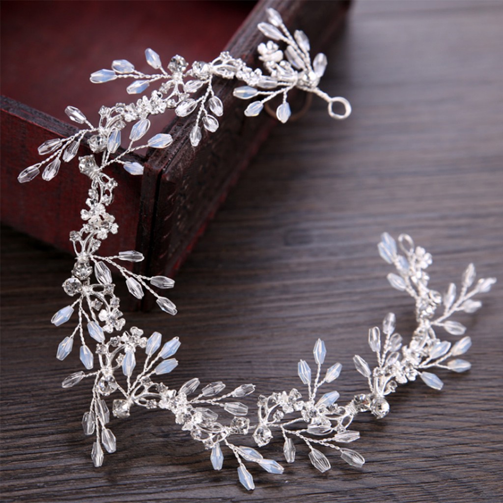 Vòng hoa cài tóc cô dâu đính đá thời trang