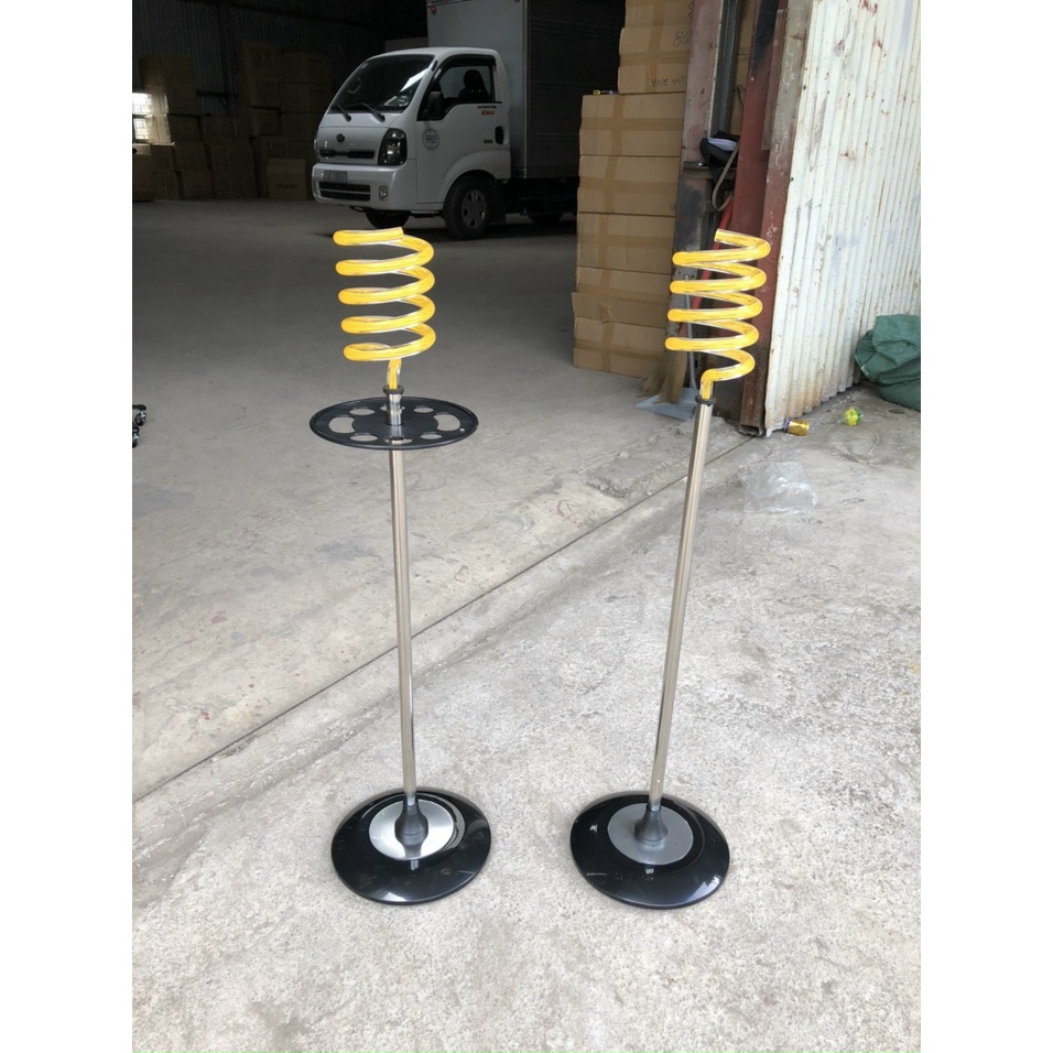 Chân cắm máy sấy