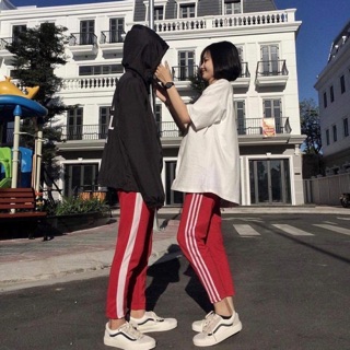 Quần đỏ / 3 sọc và 1 sọc \ có sẵn.