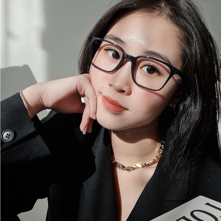 Gọng kính vuông nam nữ LILYEYEWEAR chất liệu nhựa cứng cáp phù hợp nhiều khuôn mặt 17134