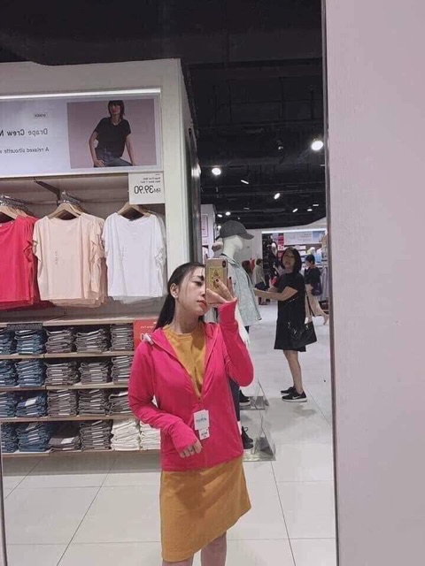 (Auth đủ bill) Áo chống nắng Uniqlo mẫu 2019 | BigBuy360 - bigbuy360.vn