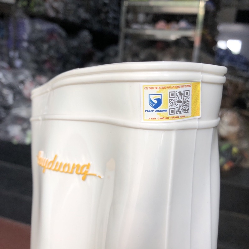Ủng đi mưa bảo hộ lao động Thuỳ Dương chính hãng, cao su bền đẹp giá rẻ