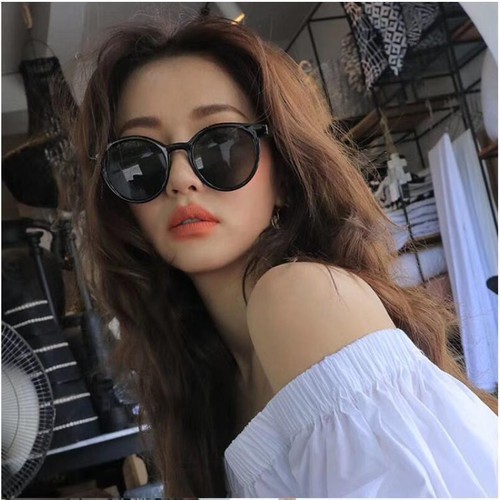 Kính mát nữ Hàn Quốc thời trang siêu nhẹ kèm hộp