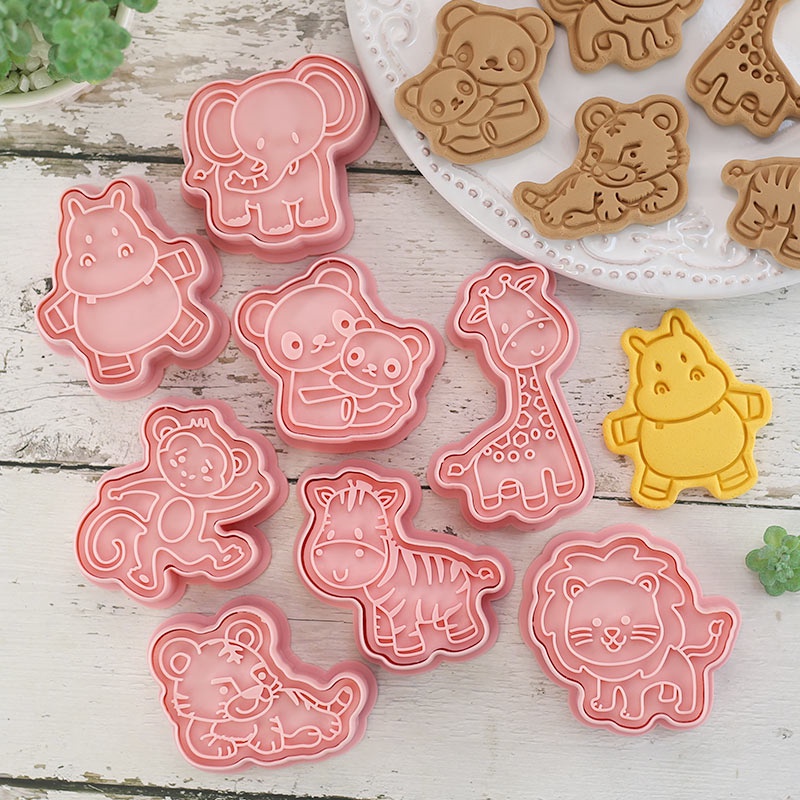 Set 8 Khuôn Cắt Bánh Quy Tạo Hình Động Vật 3D Dễ Thương