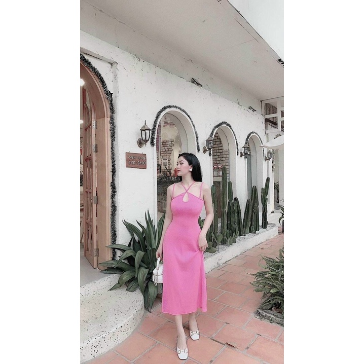Đầm ôm body chéo dây sexy chất thun gân (Bầu bí bon chen đẹp nha)