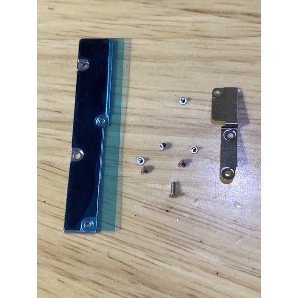 nẹp màn hjnh dành cho iPhone XSM zin kèo theo ốc