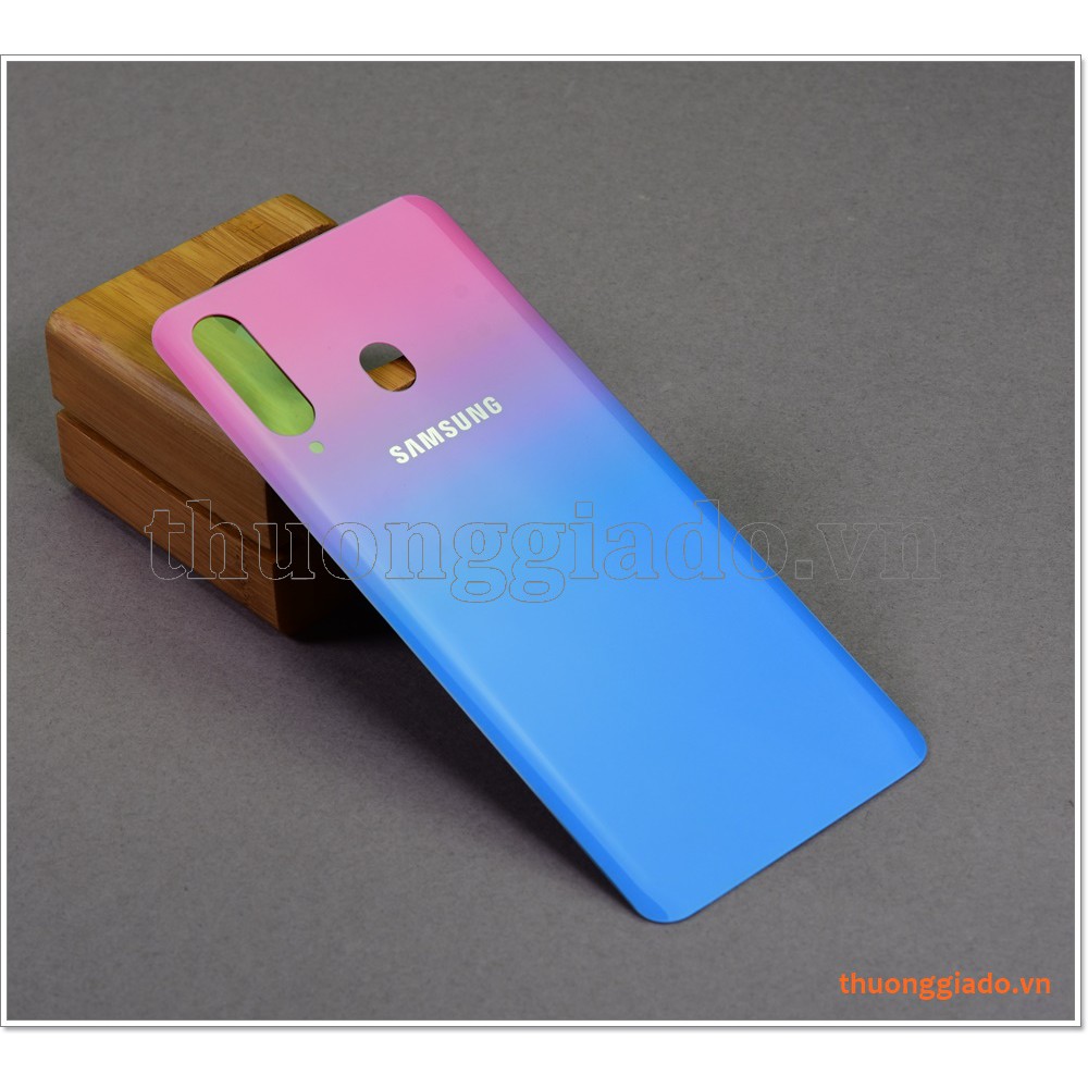 Thay nắp lưng Samsung Galaxy A8s, thay kính lưng, thay nắp đậy pin lấy ngay