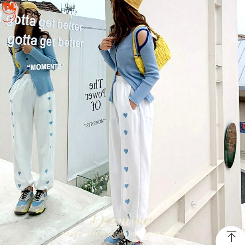 Quần jogger nữ họa tiết tim, quần dài nữ ống rộng eo chun bo gấu phong cách Hàn Quốc họa tiết in nhiệt 5D.