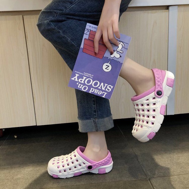 Giày Sandal Nữ Nhựa/ Dép Quai Hậu Nữ Đi Mưa Bít Đầu Siêu Nhẹ Màu Hồng Trắng Xinh Xắn Size 36-40 - Lucky Girl shop