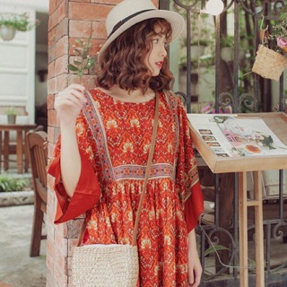 Váy Vintage thổ cẩm màu đỏ dáng xuông