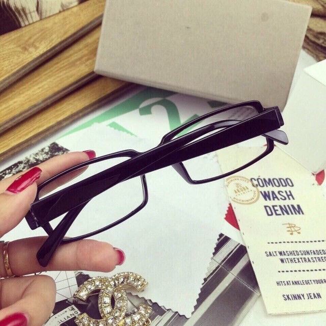 kính giả cận gọng nhưa siêu cute