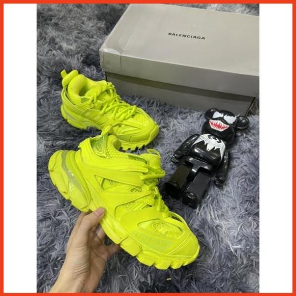 Giầy thể thao BalencigA Track xanh chuối New