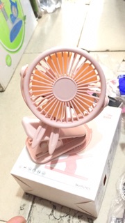 Quạt kẹp bàn mini siêu mạnh