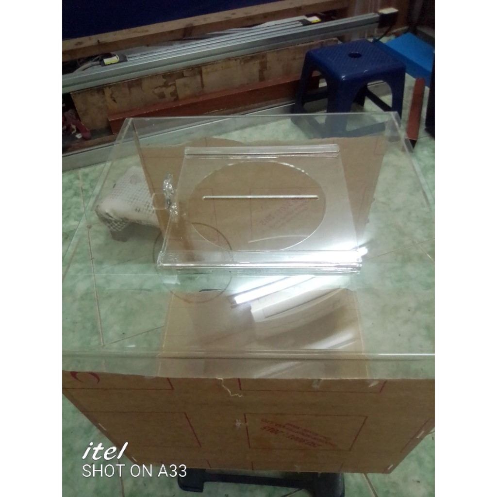 Hộp phiếu mica (30x30x30 cm)