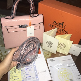 Túi HM Kelly size 25 màu hồng sang chảnh đầy đủ phụ kiện như hình (Thẻ cứng, Bill, Box, Các chi tiết khác)