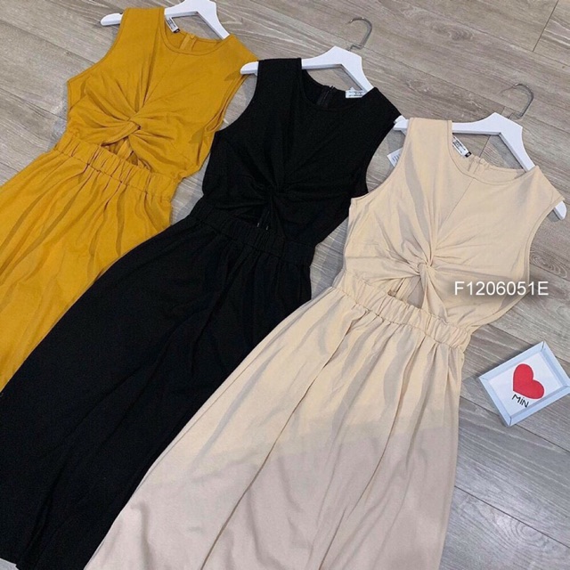 🌺Đầm xoè hở eo xoắn ngực