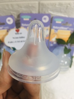 Núm vú silicone Lansinoh Momma ( S M F)