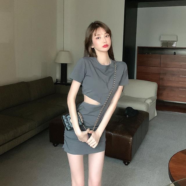 Đầm Ôm Dáng Tay Ngắn Trễ Vai Khoét Eo Thời Trang Quyến Rũ Cho Nữ