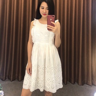 Váy trắng