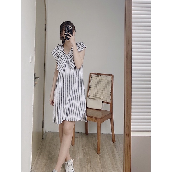 VÁY SUÔNG CỔ V BÈO
