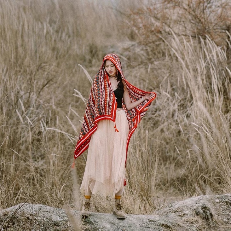 Chân váy boho tua rua ren freesz