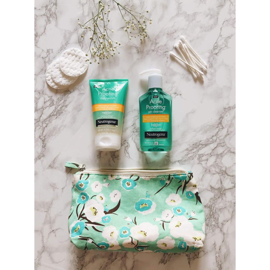 Sữa Rửa Mặt có hạt massage Neutrogena Acne Proofing Daily Scrub 119g