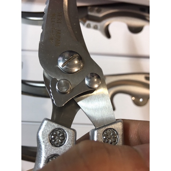 Kéo Cắt Gà Seki Japan