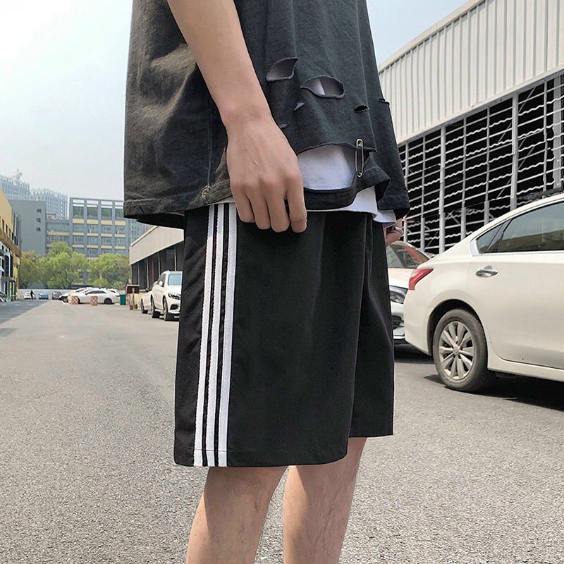 Có bigsize - Quần short thể thao viền 3 sọc màu đen