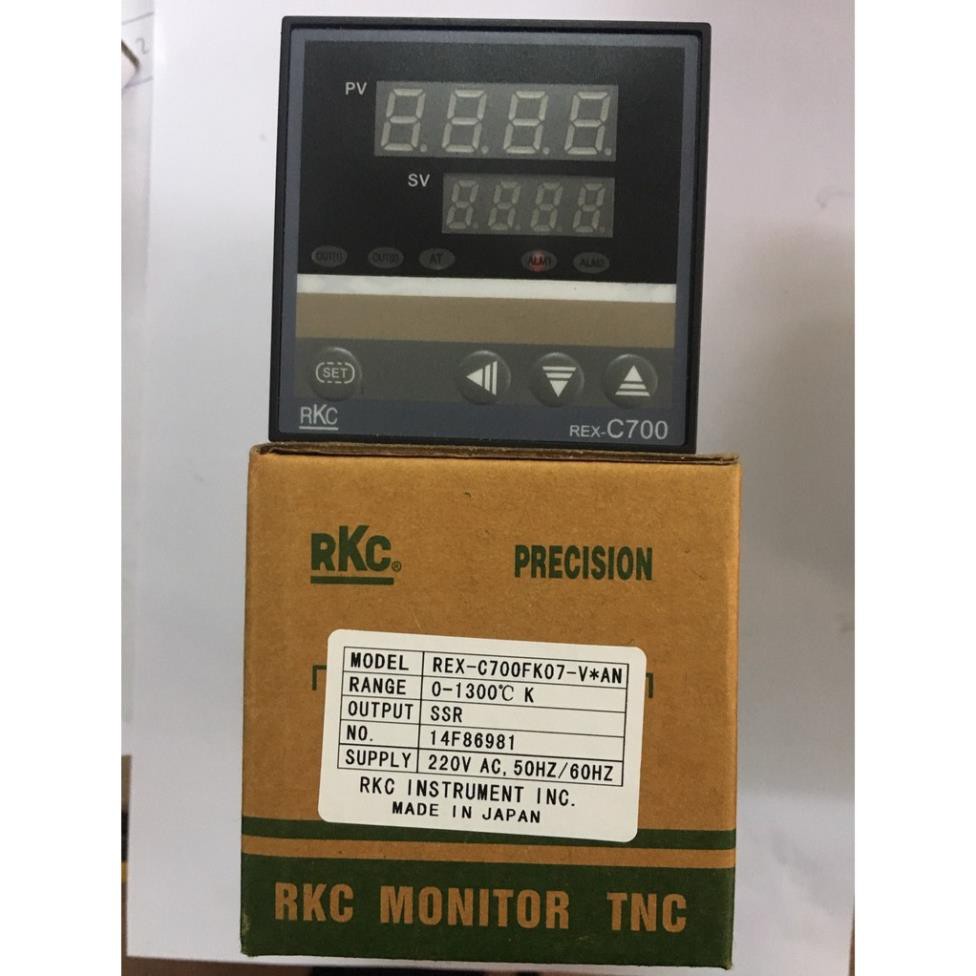 Bộ điều khiển nhiệt độ RKC C700 REX-C700 - Relay -  SSR mặt 72x72