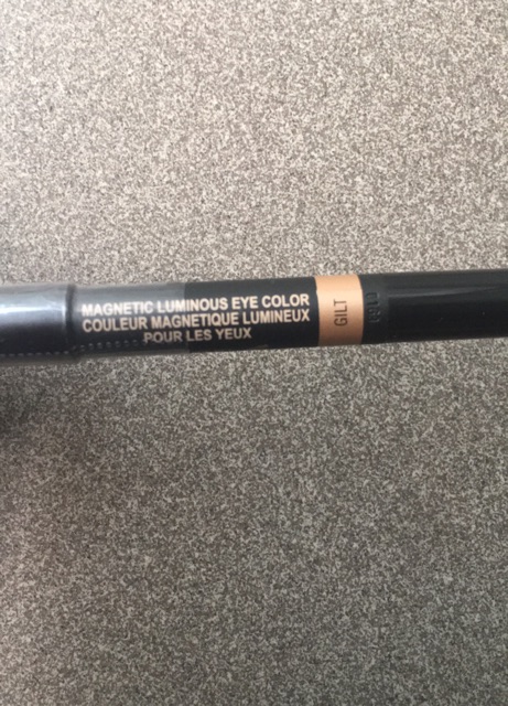 Phấn mắt dạng bút chì Nudestix Magnetic Luminous Eye Color màu Gilt  - Germany