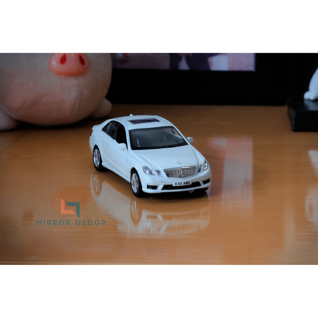 Mô hình xe Mercedes Benz E63 AMG 1:36