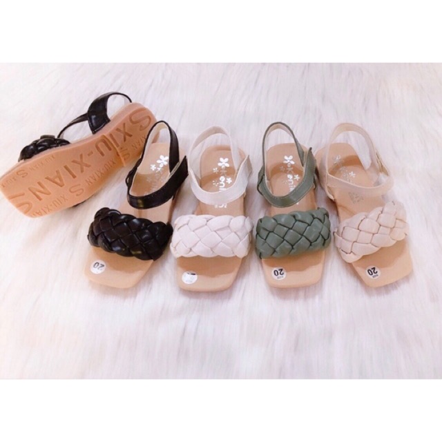 ✈️✈️SANDAN BẢN BÍNH HOT TREND♥️♥️