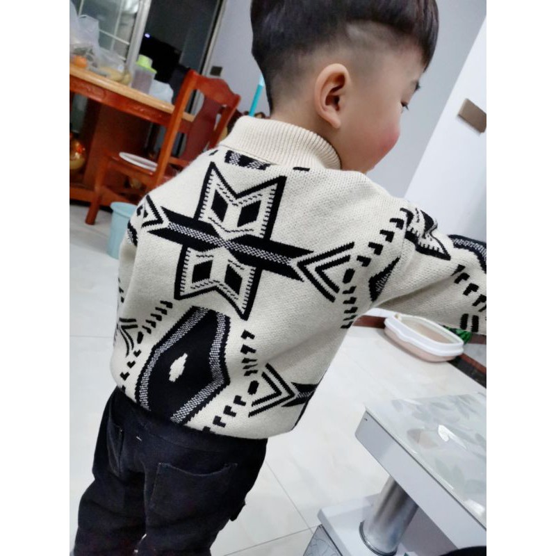 Áo len lót lông chất đanh mịn, lên form cực bảnh cho bé