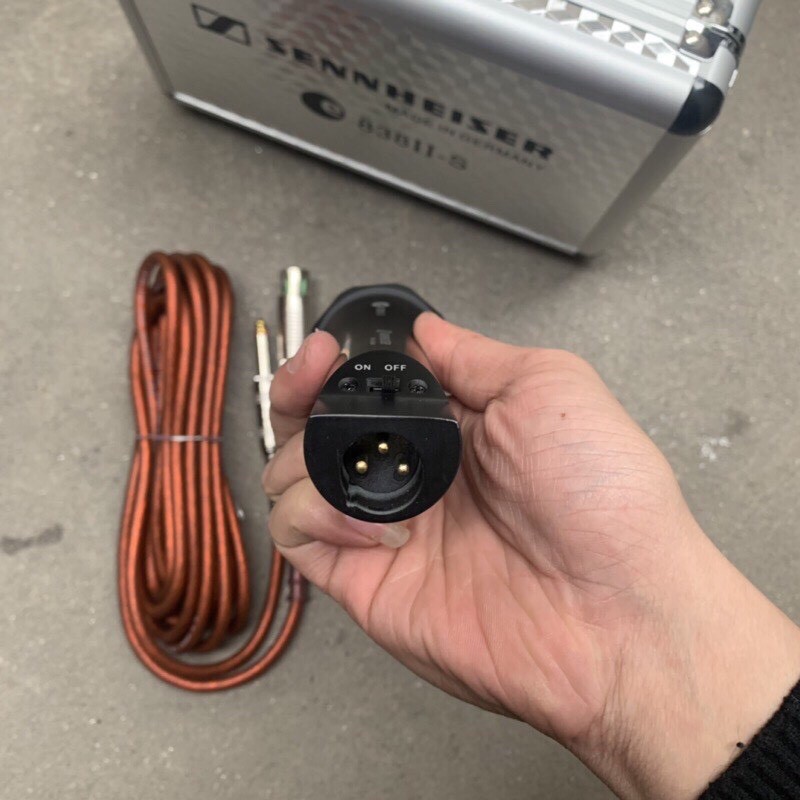 Micro karaoke Sennheiser E838ii-s dòng mic có dây với độ dài dây 5m kèm hộp đựng cao cấp