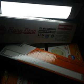 Đèn LED nổi trần M16 Rạng Đông 9w