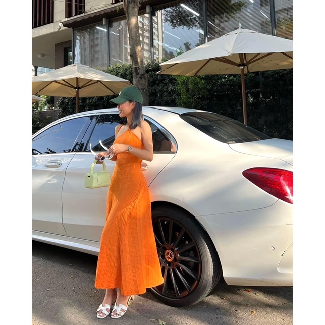 Đầm maxi cổ yếm dây lưng