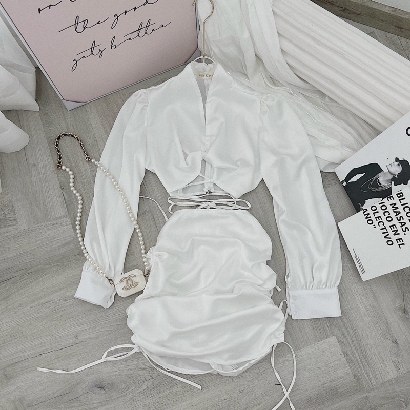 SET L CROP TRẮNG CỘT DÂY EO + CHÂN VÁY RÚT