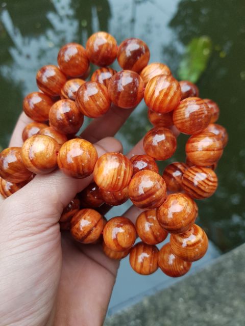 Vòng tay nam gỗ huyết long hạt tròn 16 ly