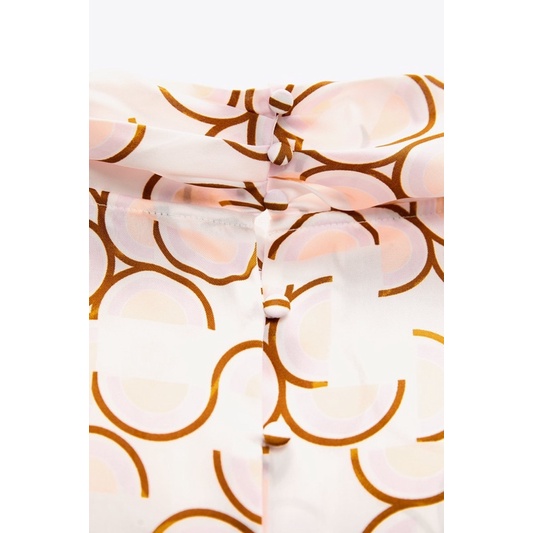 Áo satin hoạ tiết ZARA AUTH size M