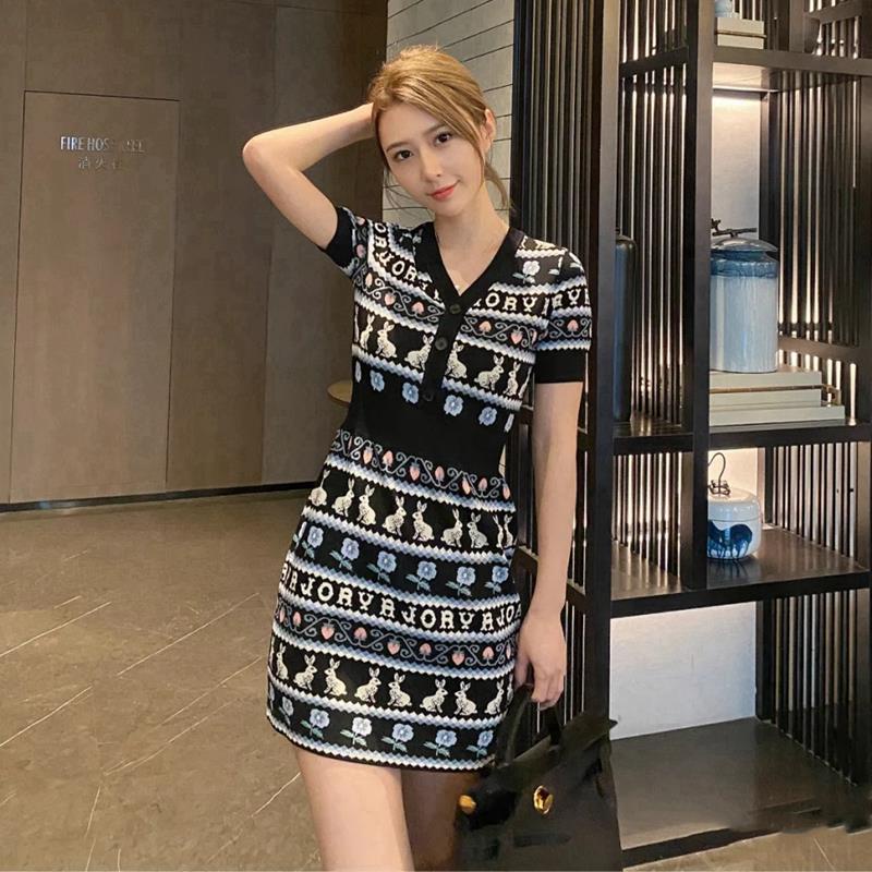 Đầm dệt kim tay ngắn chiết eo thiết kế mới thời trang mùa hè theo phong cách vintage dành cho nữ
 | BigBuy360 - bigbuy360.vn