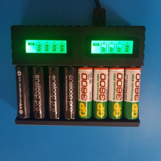 bộ sạc nhanh pin AA  ,AAA 8 khe sạc tự ngắt khi pin đầy